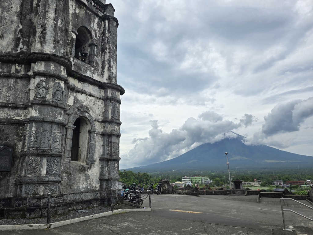 The Lady at the Gate
