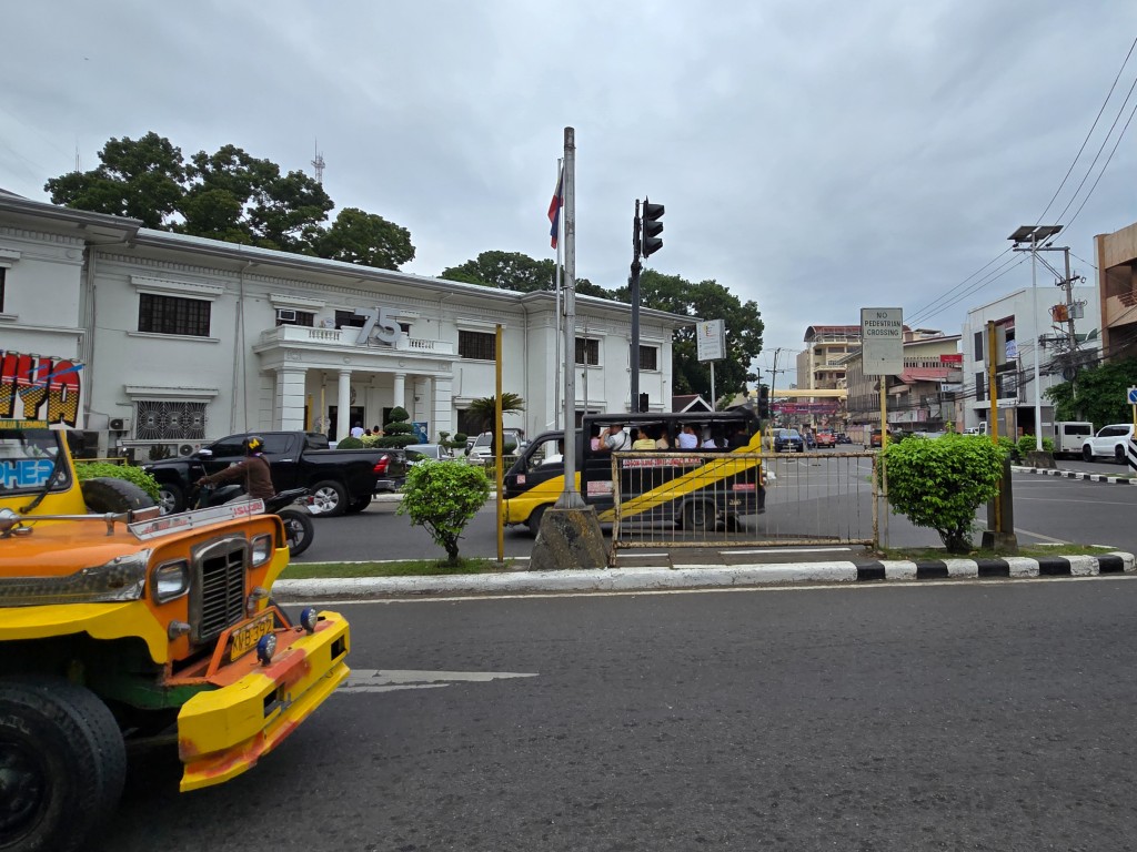 Pavements of Golden Friendship